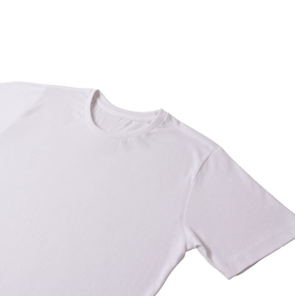 Genanvendt T-shirt i hvid til mænd fra A-PIONEER